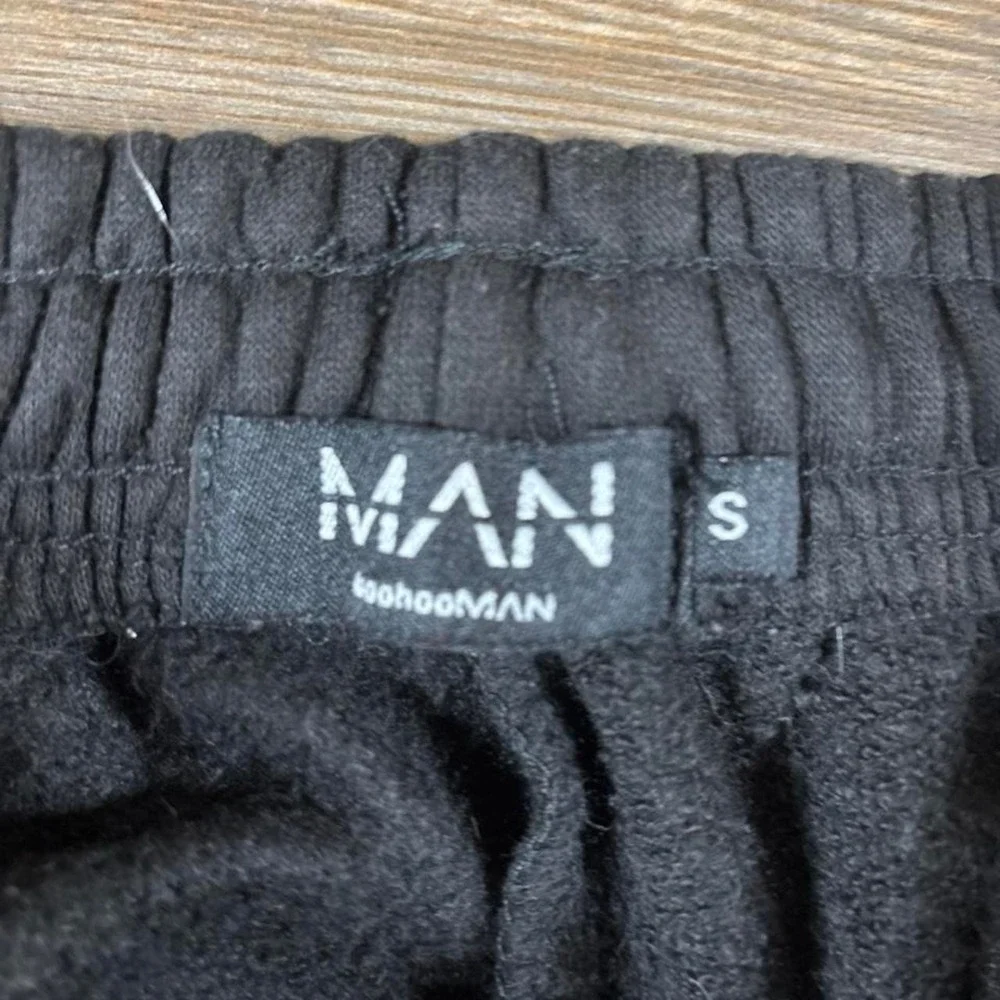 N/A boohooman black